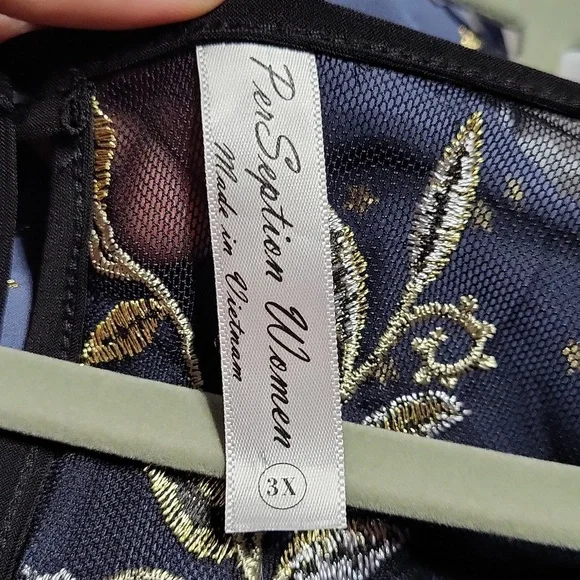 Top - Picture 4 of 4